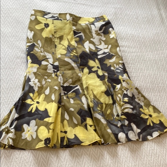 Melanie Lyne Floral A-Line Midi Skirt in Yellow and Olive Boho Feminine Beach - Picture 1 of 10